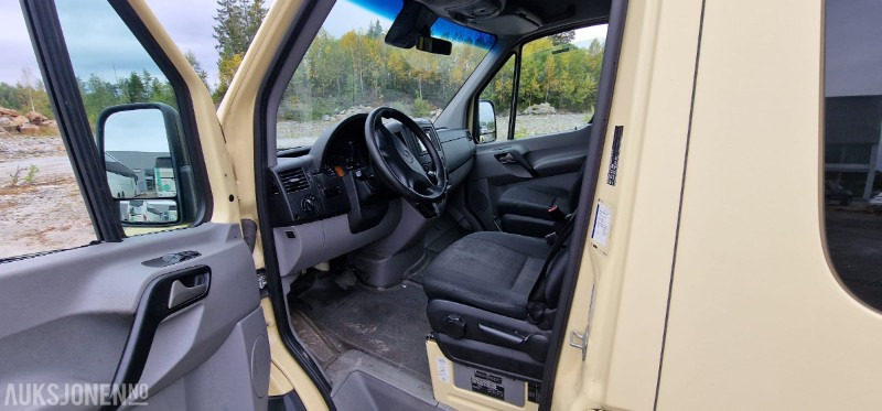 2017 Mercedes-Benz Sprinter Minibuss, Rygge Kamera, Henger Feste, Side Inngang, Rampe - Muu seadmestik: pilt 5 2017 Mercedes-Benz Sprinter Minibuss, Rygge Kamera, Henger Feste, Side Inngang, Rampe - Muu seadmestik: pilt 5