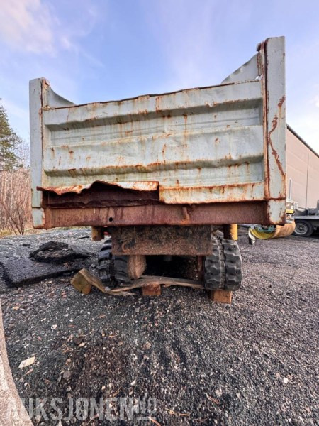 Neuson Beltegående miniudmper - RK15 - Treveis tipp - Yanmar 3TN82E Dieselmotor - Kallur: pilt 5 Neuson Beltegående miniudmper - RK15 - Treveis tipp - Yanmar 3TN82E Dieselmotor - Kallur: pilt 5