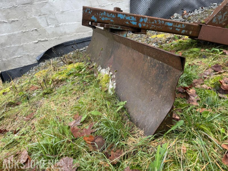 1900 BAKMONTERT SKJÆR MED 3-PUNKTSFESTE - Põllutööseade: pilt 5 1900 BAKMONTERT SKJÆR MED 3-PUNKTSFESTE - Põllutööseade: pilt 5