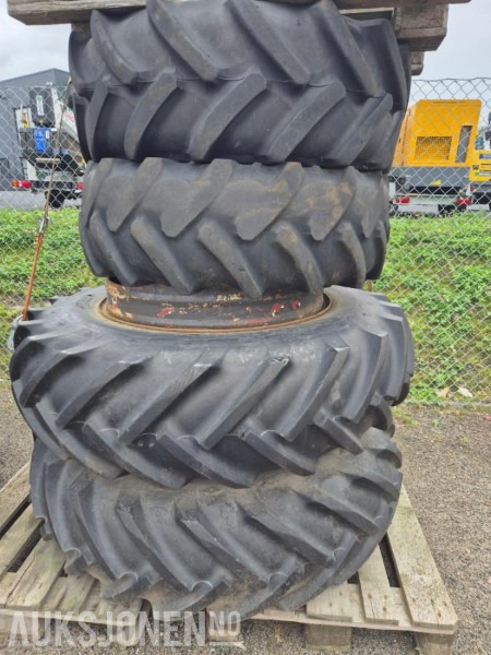 2000 Tvillinghjul sett X - Põllutööseade: pilt 1 2000 Tvillinghjul sett X - Põllutööseade: pilt 1