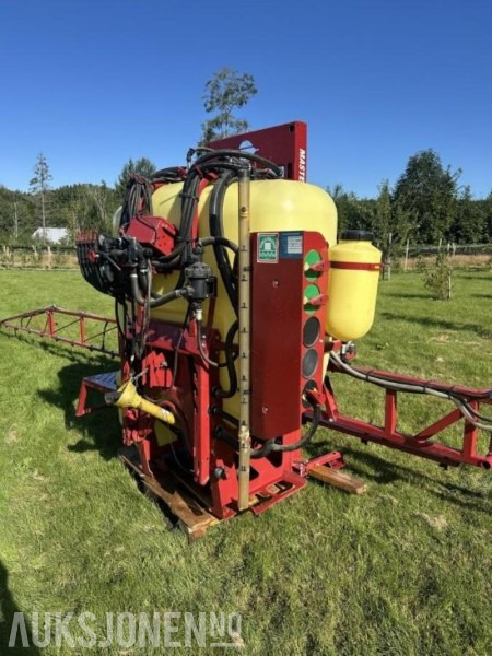 2004 Hardi 85001000 Master serial no 9262 year 2004 - Põllutööseade: pilt 2 2004 Hardi 85001000 Master serial no 9262 year 2004 - Põllutööseade: pilt 2