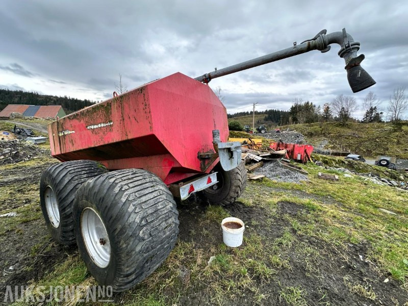 2005 MOI BG 8 Gjødselvogn m/Vogelsang spreder - Põllutööseade: pilt 3 2005 MOI BG 8 Gjødselvogn m/Vogelsang spreder - Põllutööseade: pilt 3