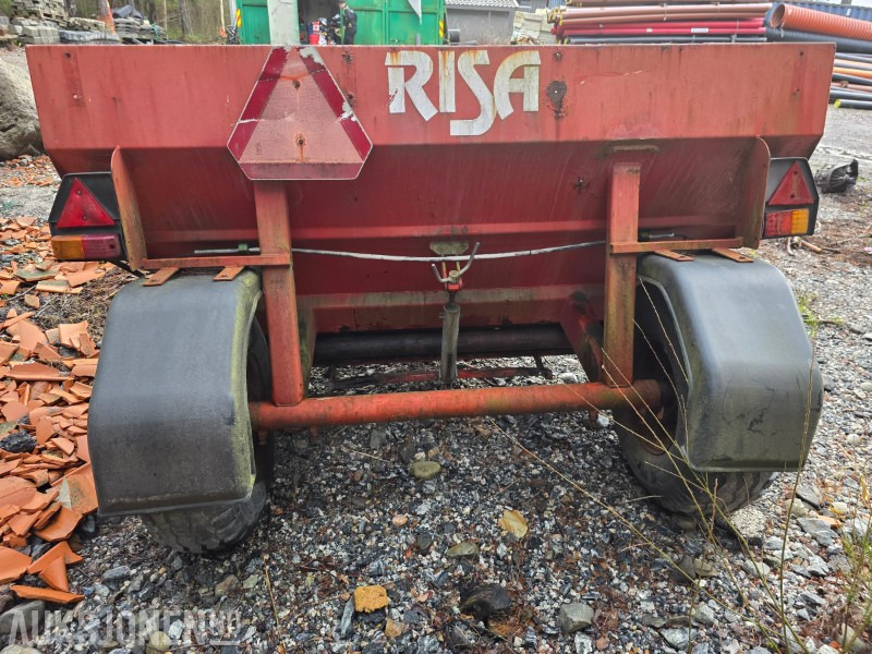 2007 Salo 2500 sand og saltspreder - Põllutööseade: pilt 5 2007 Salo 2500 sand og saltspreder - Põllutööseade: pilt 5