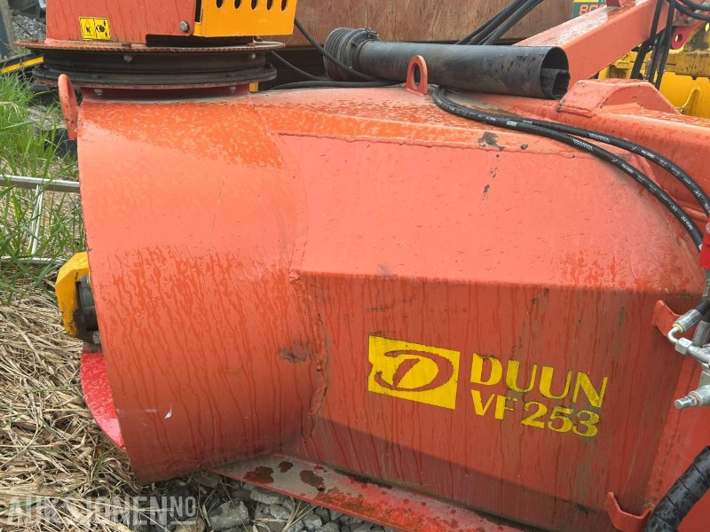 2012 DUUN VF253 V-Fres -Hydraulisk Kantvinge-Hydraulisk Sving - Põllutööseade: pilt 5 2012 DUUN VF253 V-Fres -Hydraulisk Kantvinge-Hydraulisk Sving - Põllutööseade: pilt 5