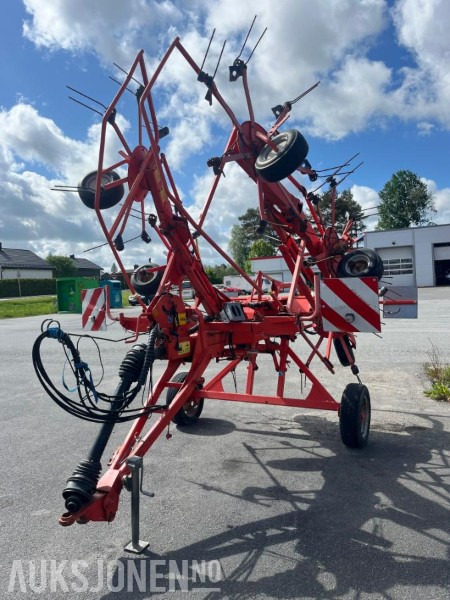 2012 Kuhn GF7802 spreder. - Põllutööseade: pilt 2 2012 Kuhn GF7802 spreder. - Põllutööseade: pilt 2