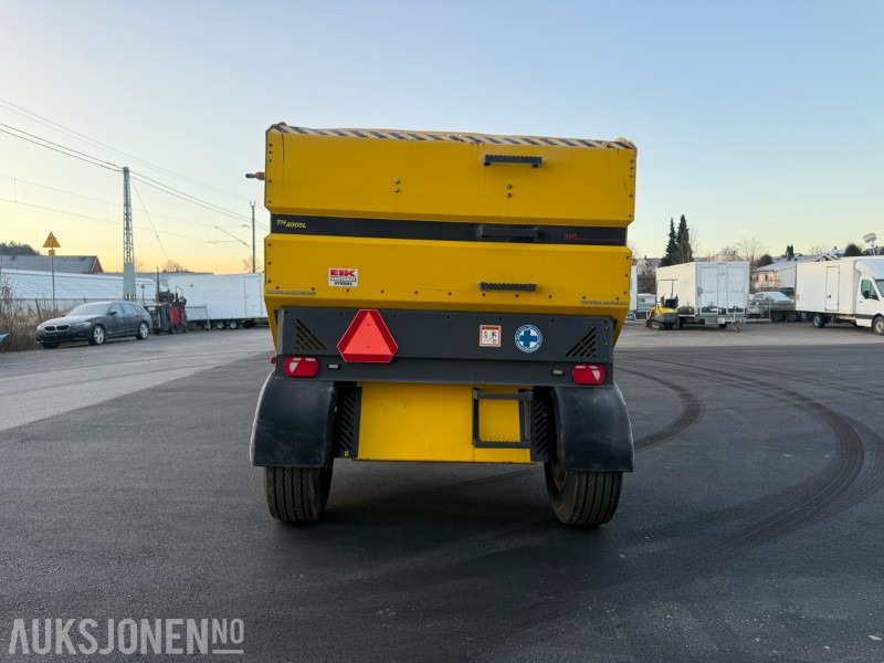 2022 Vama TH-8000L Strøvogn - Levert ny høsten 2023 – Meget pen og lite brukt - Põllutööseade: pilt 4 2022 Vama TH-8000L Strøvogn - Levert ny høsten 2023 – Meget pen og lite brukt - Põllutööseade: pilt 4