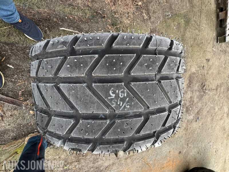 Dekk og felg 445/45 R19.5 – 8 bolta - Põllutööseade: pilt 5 Dekk og felg 445/45 R19.5 – 8 bolta - Põllutööseade: pilt 5