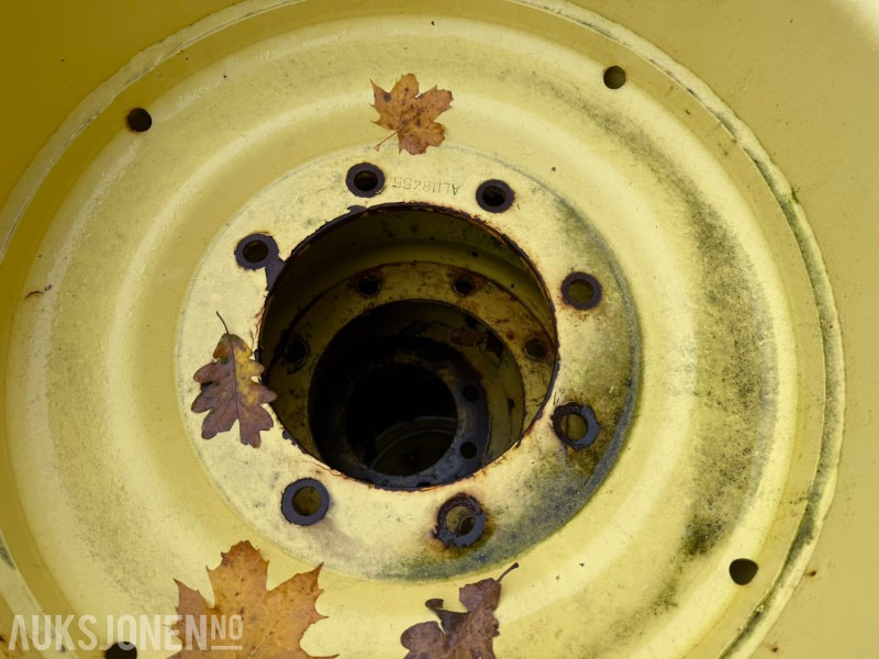 Felgsett til John Deere – AL118455 og AL174627 - Põllutööseade: pilt 4 Felgsett til John Deere – AL118455 og AL174627 - Põllutööseade: pilt 4