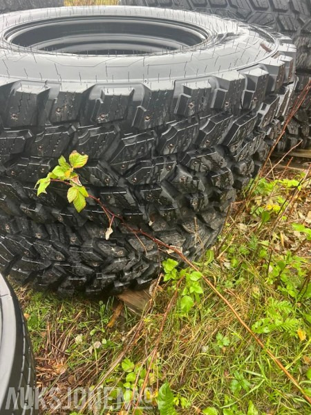 Hakkapelitta tri 540/80R38 og 440/80R28 - Põllutööseade: pilt 3 Hakkapelitta tri 540/80R38 og 440/80R28 - Põllutööseade: pilt 3
