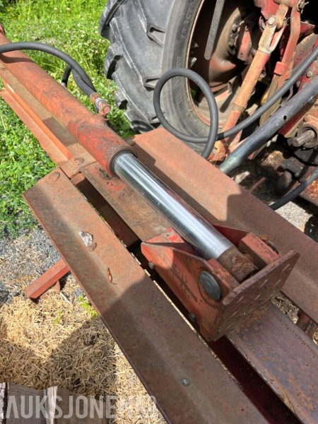 Hydraulisk Dalen Vedkløyver til Traktor. - Põllutööseade: pilt 2 Hydraulisk Dalen Vedkløyver til Traktor. - Põllutööseade: pilt 2