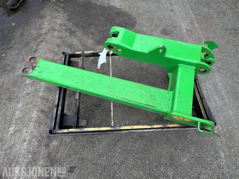 Lite brukt løftearm til Avant 630 - Põllutööseade: pilt 1 Lite brukt løftearm til Avant 630 - Põllutööseade: pilt 1
