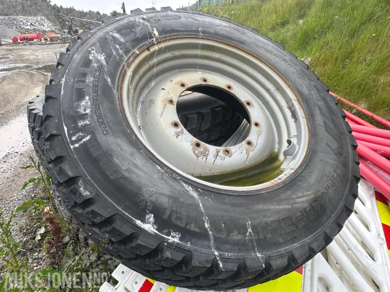Põllutööseade Nokian Hakkapelitta - Vinterhjul til JCB Fastrac 8310: pilt 7