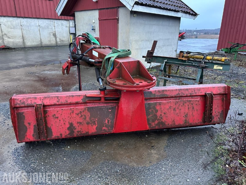 Sami Skjær Med HMV Feste - Põllutööseade: pilt 1 Sami Skjær Med HMV Feste - Põllutööseade: pilt 1