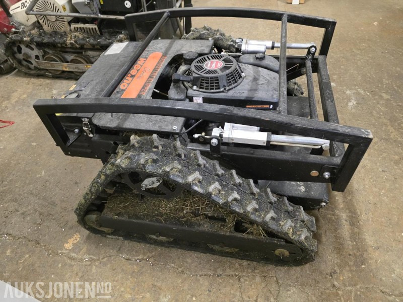 Serena LM-550 Fjernstyrt Plenklipper 9.hp Motor Med radio - Põllutööseade: pilt 3 Serena LM-550 Fjernstyrt Plenklipper 9.hp Motor Med radio - Põllutööseade: pilt 3