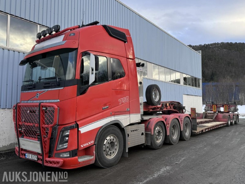 2015 Volvo FH 16 750 - 8x4 + 1 - Tridem pusher - Tungtrekker med 2015 Vang ATHLS 111+1 brønnhenger - Sadulveok: pilt 4 2015 Volvo FH 16 750 - 8x4 + 1 - Tridem pusher - Tungtrekker med 2015 Vang ATHLS 111+1 brønnhenger - Sadulveok: pilt 4