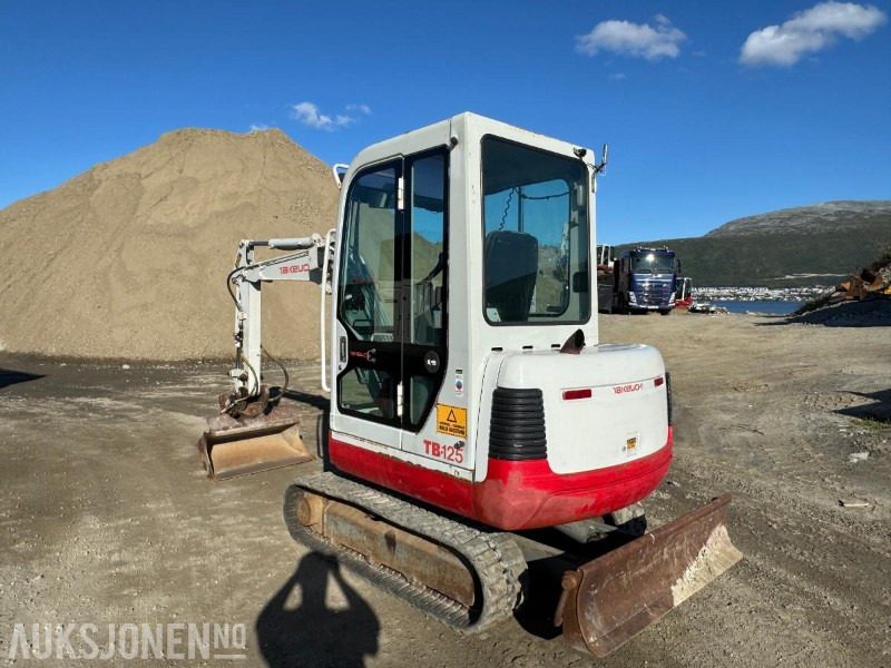 Takeuchi TB125 Gravemaskin - 3 Skuffer - 2.8T - 5105T - Ekskavaator: pilt 3 Takeuchi TB125 Gravemaskin - 3 Skuffer - 2.8T - 5105T - Ekskavaator: pilt 3