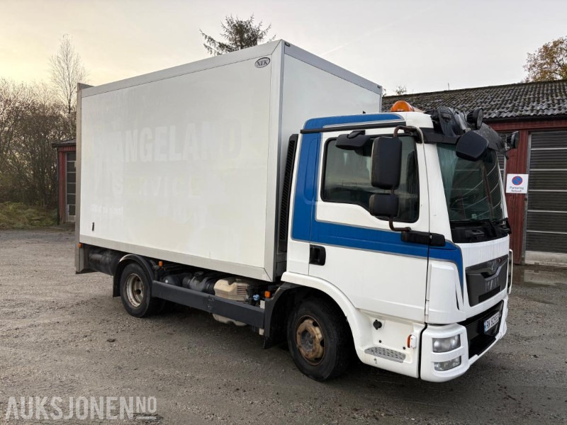 2013 MAN TGL 3 seter Euro6 4X2 skap m/varme og innredning - Veoauto: pilt 4 2013 MAN TGL 3 seter Euro6 4X2 skap m/varme og innredning - Veoauto: pilt 4