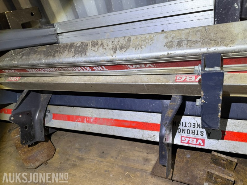 Parti ca. 15 stk underkjøringshinder- noen ubrukte - Veoauto: pilt 5 Parti ca. 15 stk underkjøringshinder- noen ubrukte - Veoauto: pilt 5