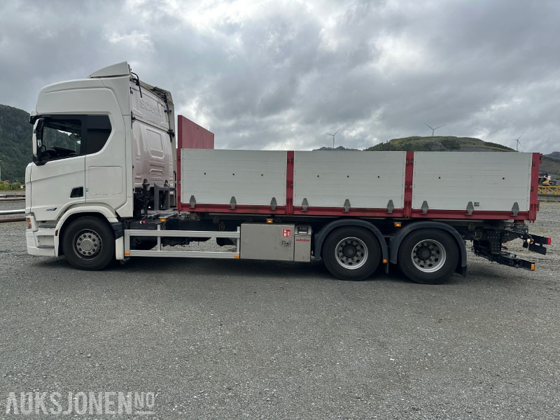 Scania R560 2022 – Kjøreskolebil m/ plan og containerpåbygg - Veoauto: pilt 4 Scania R560 2022 – Kjøreskolebil m/ plan og containerpåbygg - Veoauto: pilt 4