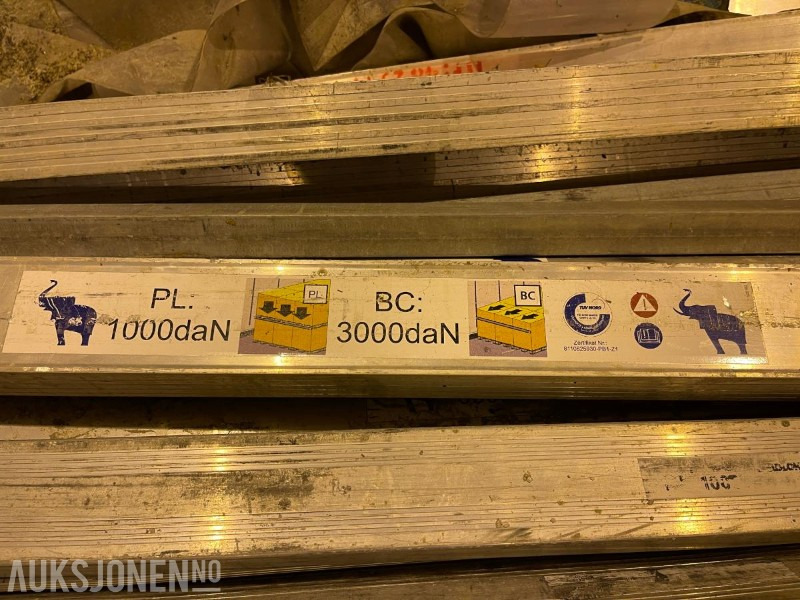 Stort antall sperrebommer til thermoskap - Veoauto: pilt 5 Stort antall sperrebommer til thermoskap - Veoauto: pilt 5