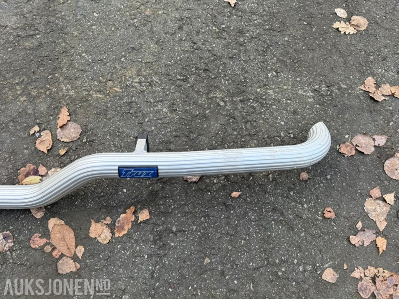 Trux H1 aluminiumsbøyle /brøytebøyle - Veoauto: pilt 2 Trux H1 aluminiumsbøyle /brøytebøyle - Veoauto: pilt 2