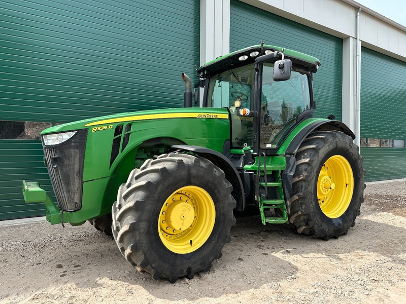 John Deere 8335R AutoPower - Traktor: pilt 1 John Deere 8335R AutoPower - Traktor: pilt 1