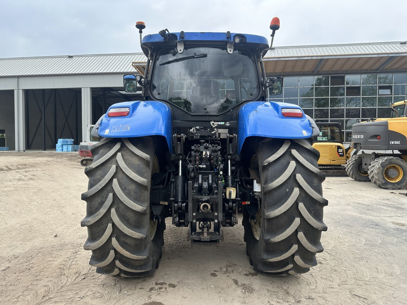 Traktor New Holland T7.235: pilt 7