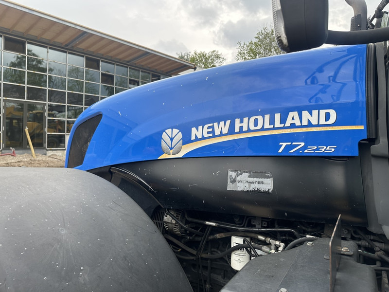 Traktor New Holland T7.235: pilt 13