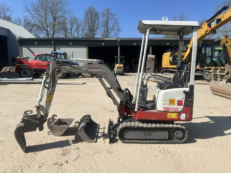 Takeuchi TB 108 3 buckets - Miniekskavaator: pilt 2 Takeuchi TB 108 3 buckets - Miniekskavaator: pilt 2