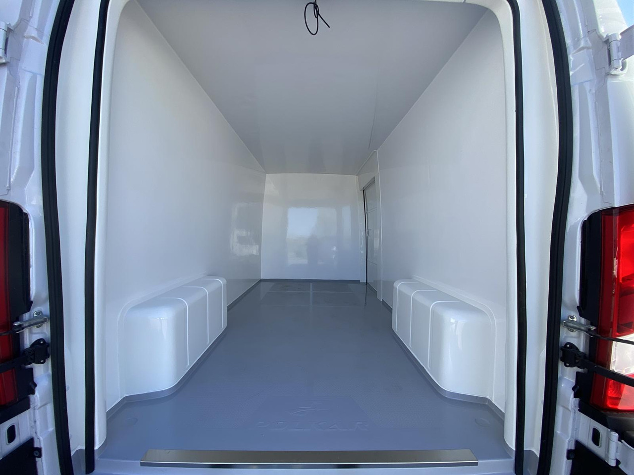 FIAT DUCATO L3H2 140PS | TIEFKÜHLFAHRZEUG -20C + KONVEKTA TK 4022 12V-230V - Tarbesõiduk külmik: pilt 4 FIAT DUCATO L3H2 140PS | TIEFKÜHLFAHRZEUG -20C + KONVEKTA TK 4022 12V-230V - Tarbesõiduk külmik: pilt 4