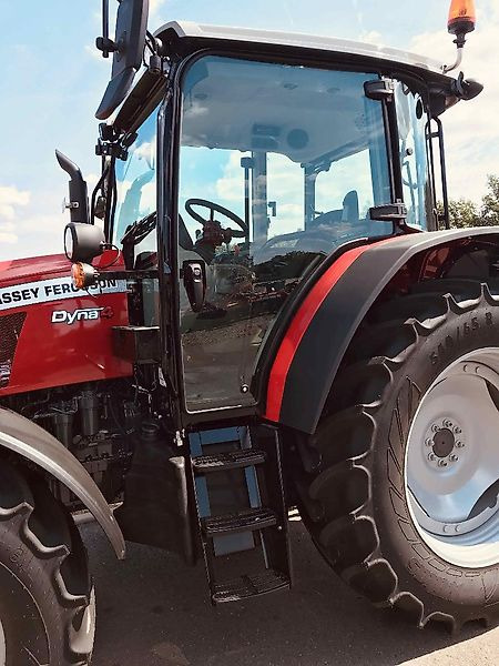 Massey Ferguson MF 5709 M Dyna-4 - Traktor: pilt 5 Massey Ferguson MF 5709 M Dyna-4 - Traktor: pilt 5