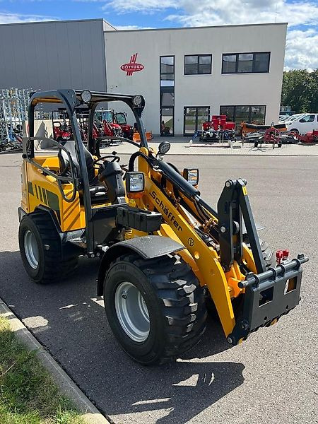Schäffer 2430 SLT - Rataslaadur: pilt 4 Schäffer 2430 SLT - Rataslaadur: pilt 4
