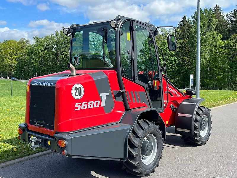 Schäffer 5680 T-3 - Teleskooprataslaadur: pilt 2 Schäffer 5680 T-3 - Teleskooprataslaadur: pilt 2