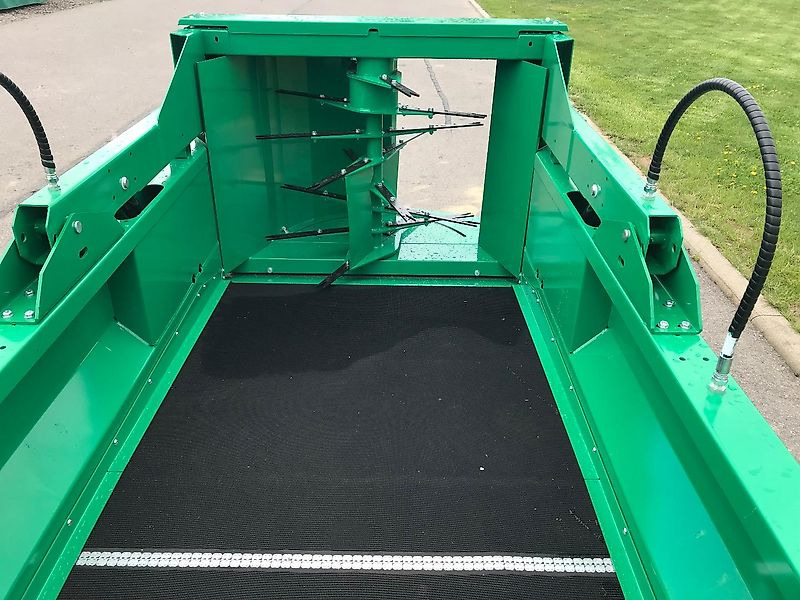 Spread-a-Bale MINI ST 100 - Kõrrepurustaja: pilt 4 Spread-a-Bale MINI ST 100 - Kõrrepurustaja: pilt 4