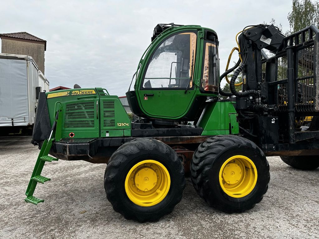 John Deere 1210E 10m CF710 KRAN - Forwarder: pilt 2 John Deere 1210E 10m CF710 KRAN - Forwarder: pilt 2