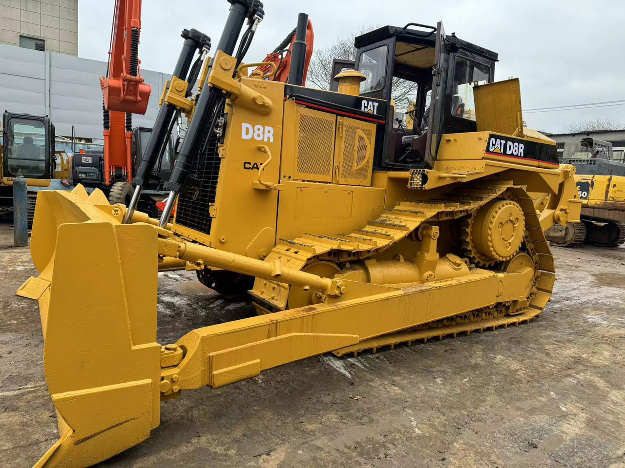 Caterpillar CAT D8R D8T D7H D7R D7G D7R D7E Used Bulldozer in Excellent Work Condition for Slae - Buldooser: pilt 1 Caterpillar CAT D8R D8T D7H D7R D7G D7R D7E Used Bulldozer in Excellent Work Condition for Slae - Buldooser: pilt 1