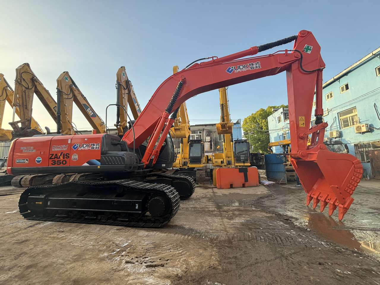 Hitachi ZX350 Used Excavator 35 Ton Crawler Hydraulic Secondhand Excavators Komatsu PC350 Caterpillar 336D2 Doosan DX300 dx420 Secondhand Excavators for Sale - Lintekskavaator: pilt 4 Hitachi ZX350 Used Excavator 35 Ton Crawler Hydraulic Secondhand Excavators Komatsu PC350 Caterpillar 336D2 Doosan DX300 dx420 Secondhand Excavators for Sale - Lintekskavaator: pilt 4