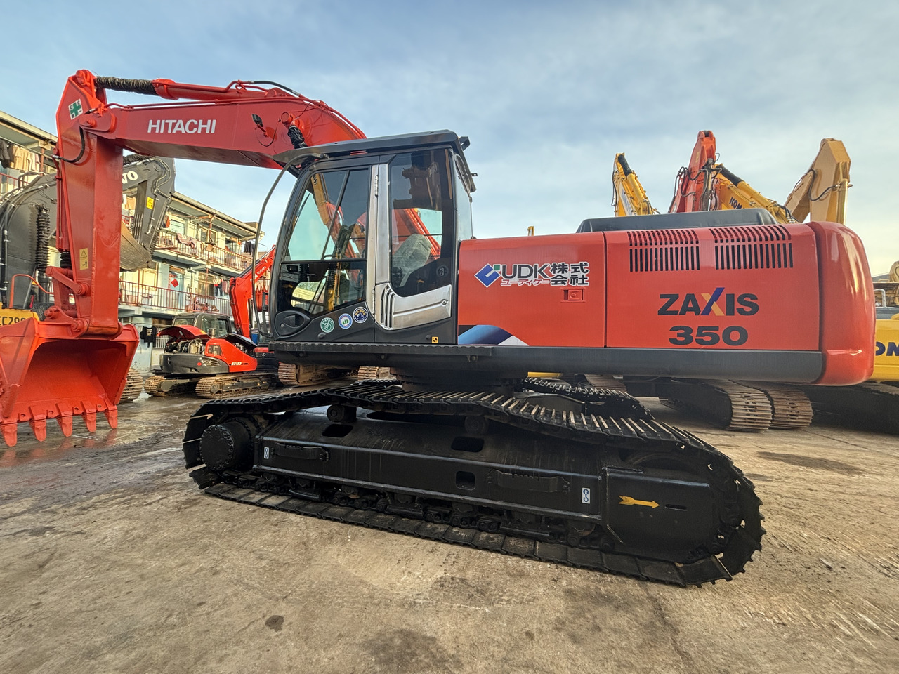 Hitachi Zx350 Used Excavator 35 Ton High Quality Secondhand Excavators Komatsu PC350 Doosan DX300 DX420 Caterpillar 336D2 Sany SY 365 Crawler Excavators for Sale - Lintekskavaator: pilt 2 Hitachi Zx350 Used Excavator 35 Ton High Quality Secondhand Excavators Komatsu PC350 Doosan DX300 DX420 Caterpillar 336D2 Sany SY 365 Crawler Excavators for Sale - Lintekskavaator: pilt 2