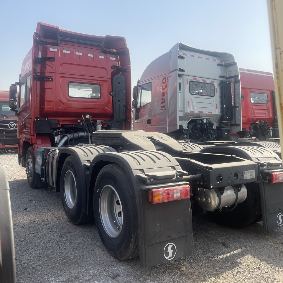 Shacman New or Used (6*4) ,(8*2) (8*4)Semi Truck Head Tractor Head Tipper Head - Sadulveok: pilt 5 Shacman New or Used (6*4) ,(8*2) (8*4)Semi Truck Head Tractor Head Tipper Head - Sadulveok: pilt 5