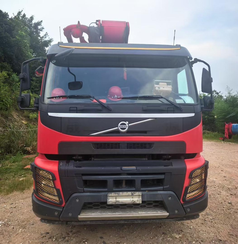 VOLVO 62 Meters Original Concrete Pump Truck Construction Machinery Cement Pumping Equipment Mounted Concrete Pump Truck for Sale - Betoonipump: pilt 1 VOLVO 62 Meters Original Concrete Pump Truck Construction Machinery Cement Pumping Equipment Mounted Concrete Pump Truck for Sale - Betoonipump: pilt 1