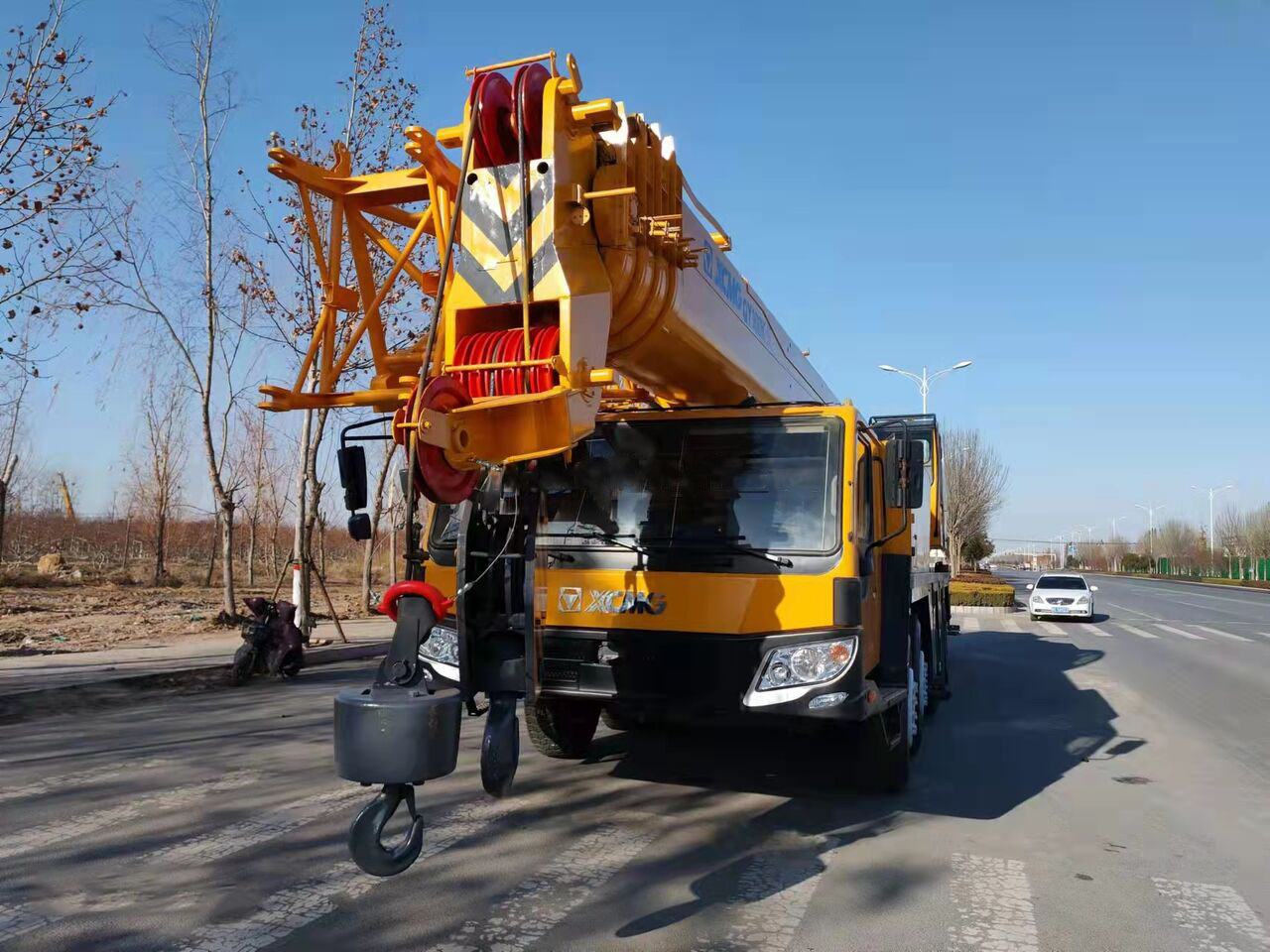 XCMG 100 Ton Used Truck Crane QY100K-II with High Quality for Sale - Autokraana: pilt 1 XCMG 100 Ton Used Truck Crane QY100K-II with High Quality for Sale - Autokraana: pilt 1