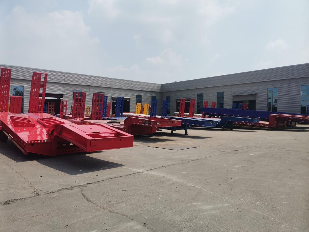 Uus Madal platvormpoolhaagis ZHICHENG Semi Flat Bed Low Bed in New or Used with 3 Axles 4 Axles: pilt 8