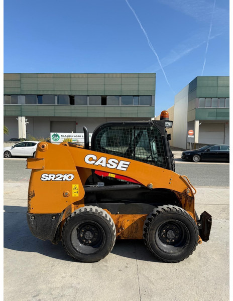 Case SR210 - Rataslaadur: pilt 4 Case SR210 - Rataslaadur: pilt 4