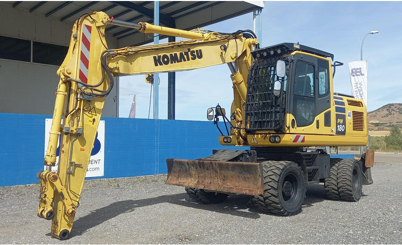 Komatsu PW180-10 - Ratastel ekskavaator: pilt 3 Komatsu PW180-10 - Ratastel ekskavaator: pilt 3