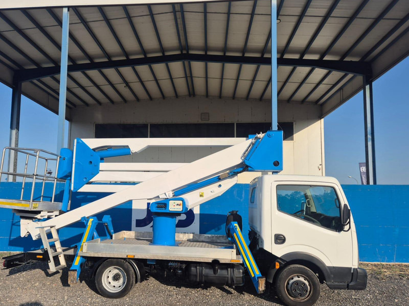 Nissan CABSTAR 35.12 SOCAGE DA320 - Veoauto, Kraanaga veoauto: pilt 2 Nissan CABSTAR 35.12 SOCAGE DA320 - Veoauto, Kraanaga veoauto: pilt 2