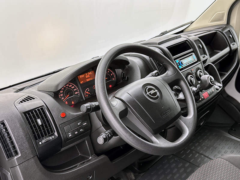 Opel Movano 2.2D 140pk Bakwagen met Laadklep Cruise Control Meubelbak Airco - Tarbesõiduk furgoon: pilt 5 Opel Movano 2.2D 140pk Bakwagen met Laadklep Cruise Control Meubelbak Airco - Tarbesõiduk furgoon: pilt 5