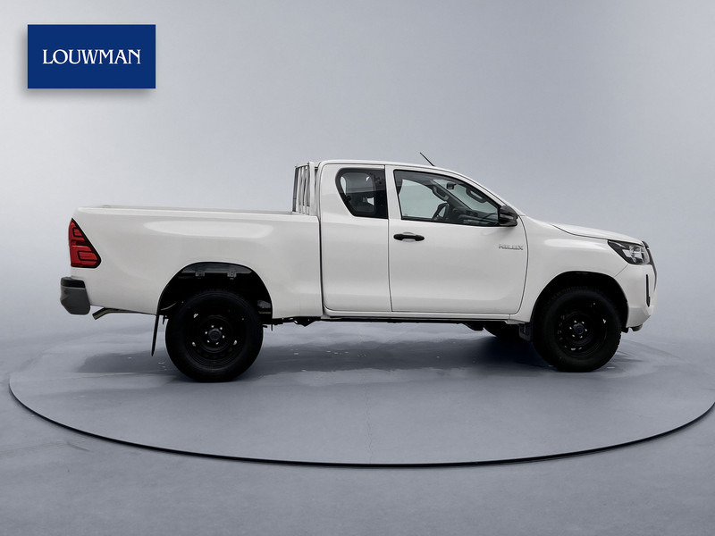 Toyota Hilux 2.4 D-4D Comfort 4x4 Xtra Cab NIEUW 3500KG Trekgewicht Cruise Control Airco - Pikap: pilt 3 Toyota Hilux 2.4 D-4D Comfort 4x4 Xtra Cab NIEUW 3500KG Trekgewicht Cruise Control Airco - Pikap: pilt 3