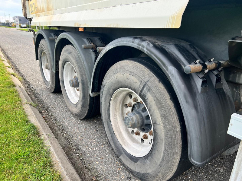 ATM 3 - assige kipper oplegger Hydraulische kleppen / Tipper 30,7m3 - Kalluri järelhaagis: pilt 5 ATM 3 - assige kipper oplegger Hydraulische kleppen / Tipper 30,7m3 - Kalluri järelhaagis: pilt 5