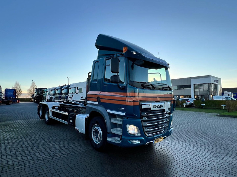 DAF CF85 6x2 containersysteem Only 350.000km / HIAB XR 26S Haakarmsyteem - Konkstõstukiga veoauto: pilt 3 DAF CF85 6x2 containersysteem Only 350.000km / HIAB XR 26S Haakarmsyteem - Konkstõstukiga veoauto: pilt 3