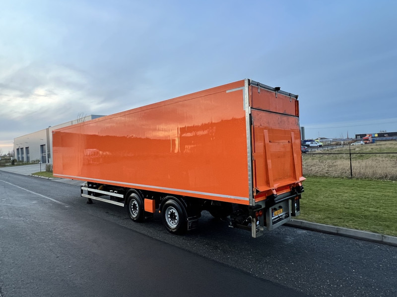 Krone 2- Assige Koeltrailer Carrier / laadklep / stuuras tridec - Külmutiga poolhaagis: pilt 3 Krone 2- Assige Koeltrailer Carrier / laadklep / stuuras tridec - Külmutiga poolhaagis: pilt 3